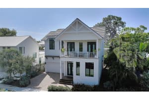 1680 OAK STREET, SARASOTA, FL 34236 Sold 12/11/24