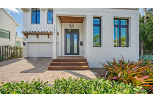 1680 OAK STREET, SARASOTA, FL 34236 Sold 12/11/24