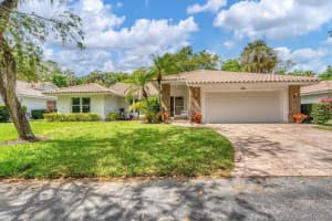 5710 GARDEN LAKES FERN, BRADENTON, FL 34203 Sold 05/15/24