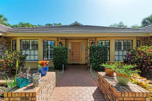 2387 LANDINGS CIRCLE, BRADENTON, FL 34209 Sold 05/03/24