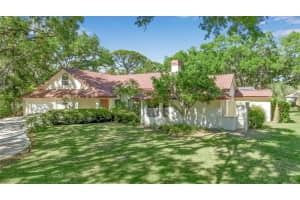 1594 OAK CIRCLE, SARASOTA, FL 34232 Sold 08/20/24