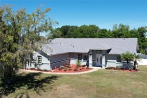 8733 MOUNT ROYAL LANE, LAKELAND, FL 33809 Sold 05/10/24