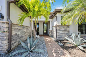 11227 PURPLE FINCH LANE, SARASOTA, FL 34238 Sold 07/12/24