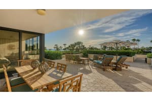 535 SANCTUARY DRIVE, LONGBOAT KEY, FL 34228 Sold 04/18/24