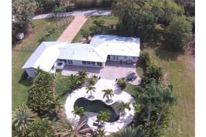 2447 49TH STREET STREET, SARASOTA, FL 34234 Sold 07/11/24