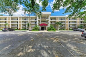 7461 W COUNTRY CLUB DR N #209, SARASOTA, FL 34243 Sold 12/12/24