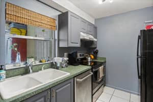 3212 RAMBLEWOOD DRIVE, SARASOTA, FL 34237 Sold 09/13/24