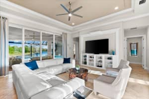 7477 SEACROFT COVE, BRADENTON, FL 34202 Sold 12/02/24
