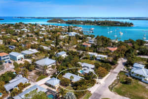 591 HIBISCUS WAY, LONGBOAT KEY, FL 34228 Sold 05/31/24