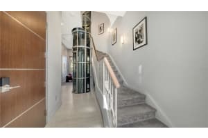 255 COSMOPOLITAN COURT, SARASOTA, FL 34236 Sold 06/18/24