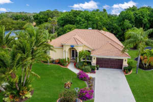 7137 42ND COURT, SARASOTA, FL 34243 Sold 04/30/24