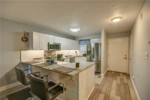 6033 34TH STREET, BRADENTON, FL 34210 Sold 10/07/24