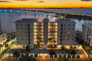 226 GOLDEN GATE POINT, SARASOTA, FL 34236 Sold 09/10/24