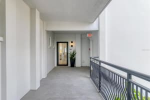 226 GOLDEN GATE POINT, SARASOTA, FL 34236 Sold 09/10/24