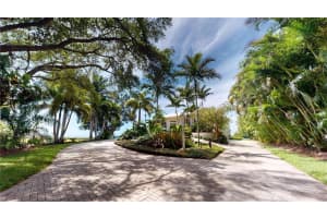7540 WESTMORELAND DRIVE, SARASOTA, FL 34243 Sold 05/20/24
