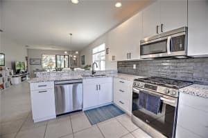 8162 STIRLING FALLS CIRCLE, SARASOTA, FL 34243 Sold 11/21/24