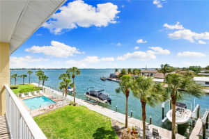 9933 MANATEE AVENUE, BRADENTON, FL 34209 Sold 06/03/24