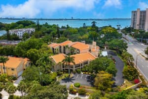 800 HUDSON AVENUE, SARASOTA, FL 34236 Sold 06/11/24