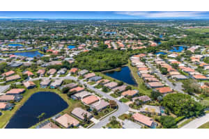 6912 SUPERIOR STREET CIRCLE, SARASOTA, FL 34243 Sold 05/31/24