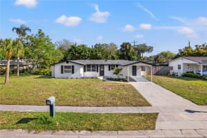 2926 MARKRIDGE ROAD, SARASOTA, FL 34231 Sold 08/21/24
