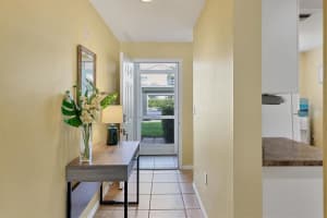 8735 OLDE HICKORY AVENUE, SARASOTA, FL 34238 Sold 06/14/24