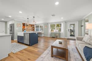 3122 REGATTA CIRCLE, SARASOTA, FL 34231 Sold 05/09/24