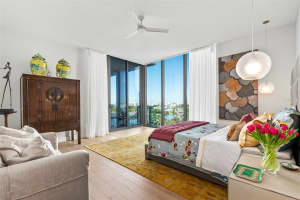 605 GULFSTREAM AVENUE, SARASOTA, FL 34236 Sold 12/02/24