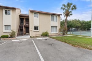 2637 PINE LAKE TERRACE, SARASOTA, FL 34237 Sold 10/18/24