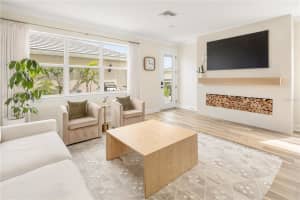 12017 CRANSTON WAY, BRADENTON, FL 34211 Sold 05/16/24