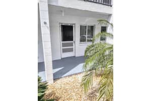 2051 SUNSET DRIVE, BRADENTON, FL 34207 Sold 03/13/25