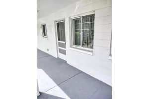 2051 SUNSET DRIVE, BRADENTON, FL 34207 Sold 03/13/25