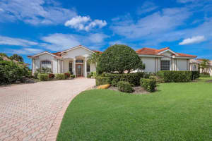 8742 GREY OAKS AVENUE, SARASOTA, FL 34238 Sold 06/18/24