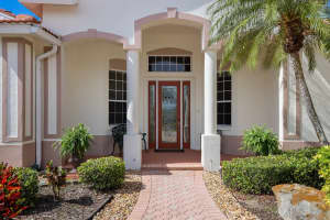 8742 GREY OAKS AVENUE, SARASOTA, FL 34238 Sold 06/18/24