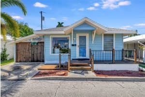 15 OAK STREET, BRADENTON, FL 34208 Sold 11/13/24