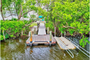 917 WATERSIDE LANE, BRADENTON, FL 34209 Sold 05/21/24