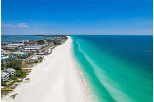 917 WATERSIDE LANE, BRADENTON, FL 34209 Sold 05/21/24