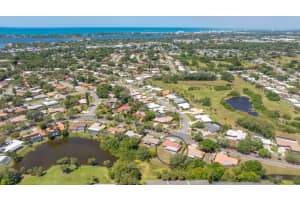 7425 CURTISS AVENUE, SARASOTA, FL 34231 Sold 05/31/24
