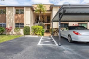 2420 CLUBHOUSE CIRCLE, SARASOTA, FL 34232 Sold 04/23/25