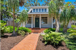 1913 ORANGE AVENUE, SARASOTA, FL 34239 Sold 04/22/24