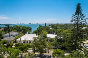 1913 ORANGE AVENUE, SARASOTA, FL 34239 Sold 04/22/24