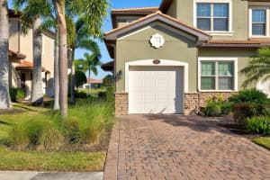 113 PORTA VECCHIO BEND, NOKOMIS, FL 34275 Sold 09/05/24