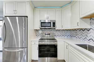 5465 81ST AVENUE CIRCLE, PALMETTO, FL 34221 Sold 06/21/24