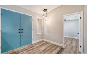4020 40TH CIRCLE, SAINT PETERSBURG, FL 33711 Sold 11/26/24