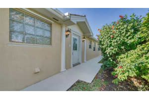 7632 CAMMINARE DRIVE, SARASOTA, FL 34238 Sold 11/21/24