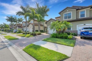 102 PORTA VECCHIO BEND, NOKOMIS, FL 34275 Sold 01/12/25