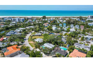 49 ISLAND CIRCLE, SARASOTA, FL 34242 Sold 06/06/24