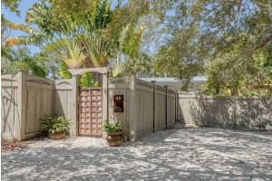 49 ISLAND CIRCLE, SARASOTA, FL 34242 Sold 06/06/24
