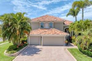 301 10TH AVENUE, PALMETTO, FL 34221 Sold 07/22/24