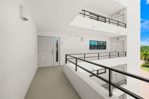 8701 MIDNIGHT PASS ROAD, SARASOTA, FL 34242 Sold 07/10/24