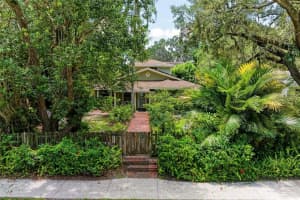 2711 1ST AVENUE, BRADENTON, FL 34205 Sold 09/30/24